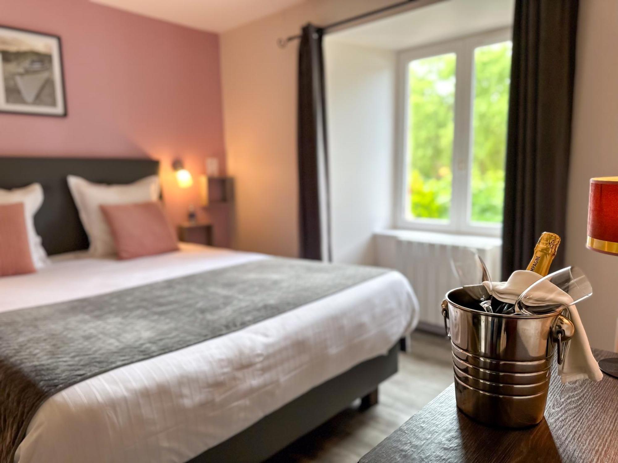 Hotel Logis Le Manoir Des Portes Lamballe