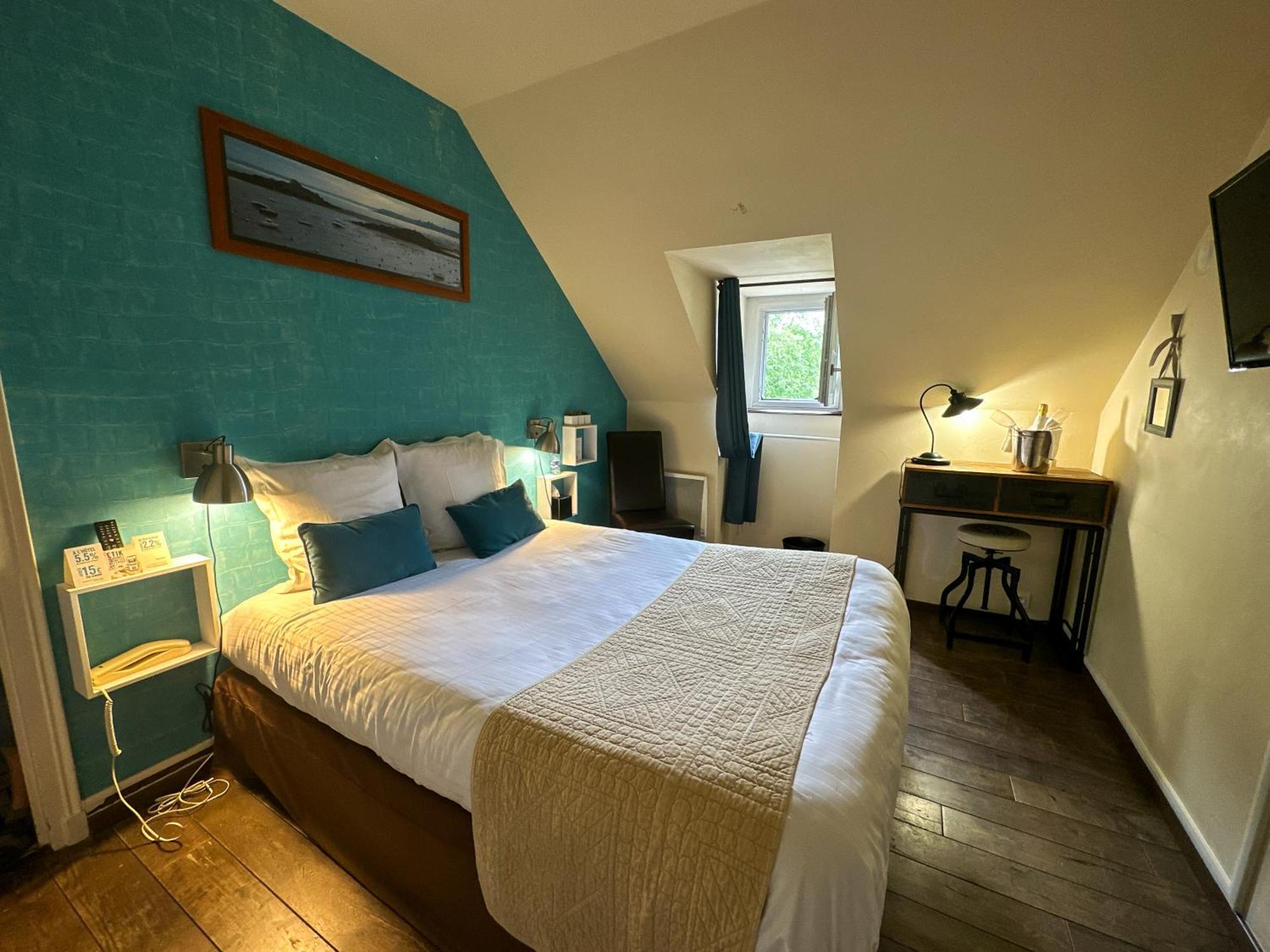 Logis Le Manoir Des Portes 3*