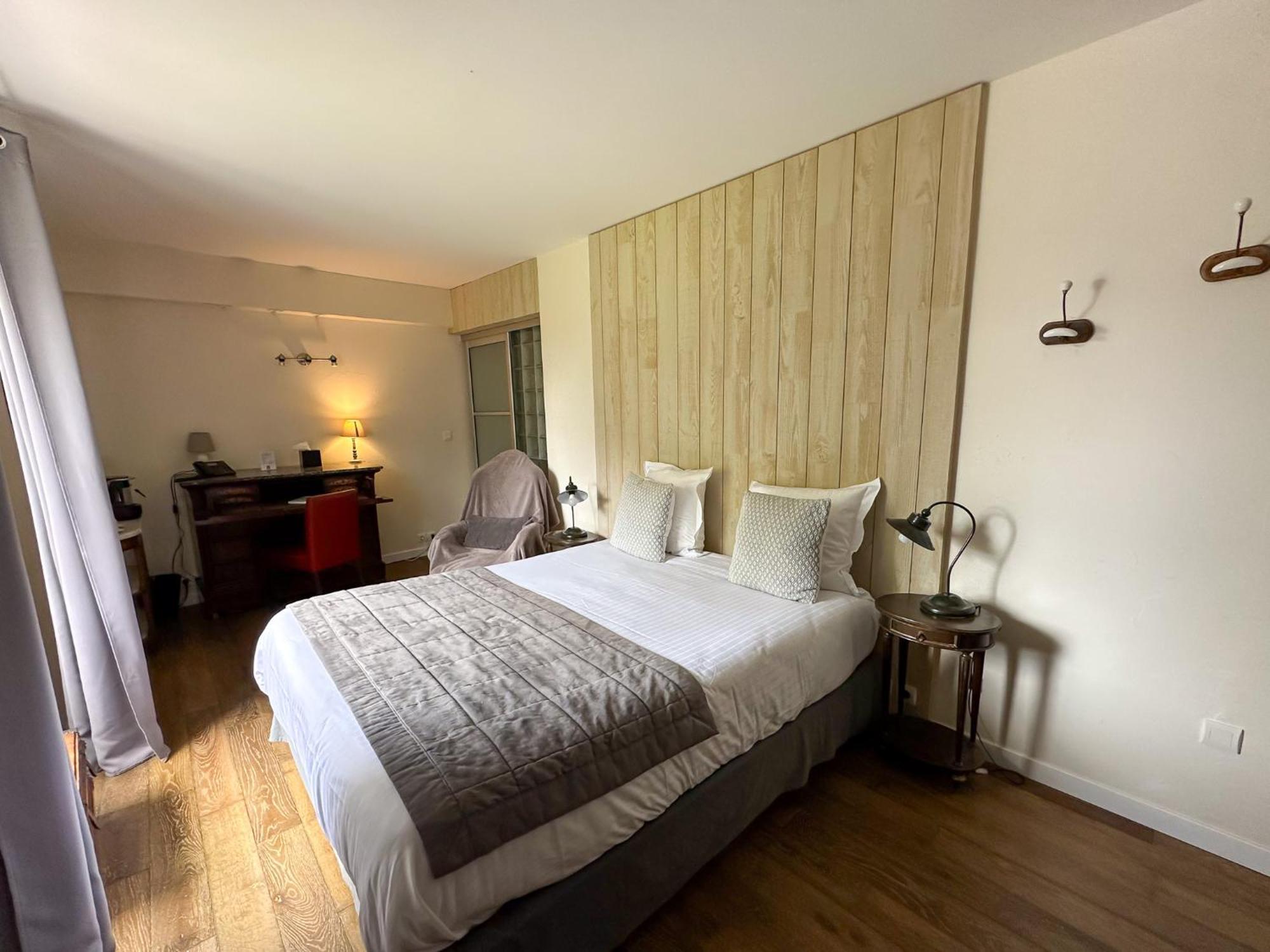 Logis Le Manoir Des Portes Hotel Lamballe