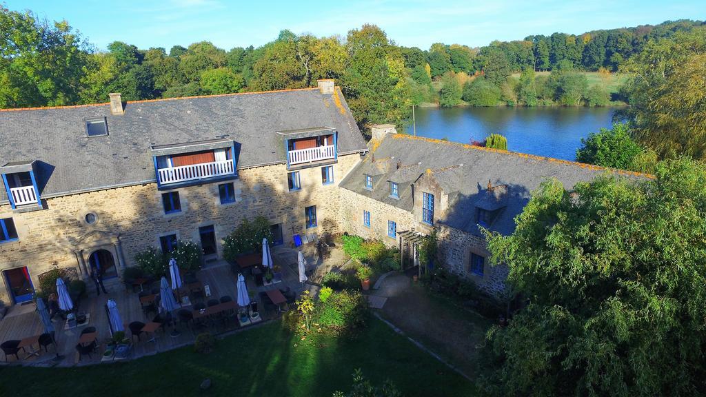 Logis Le Manoir Des Portes Hotel 3*