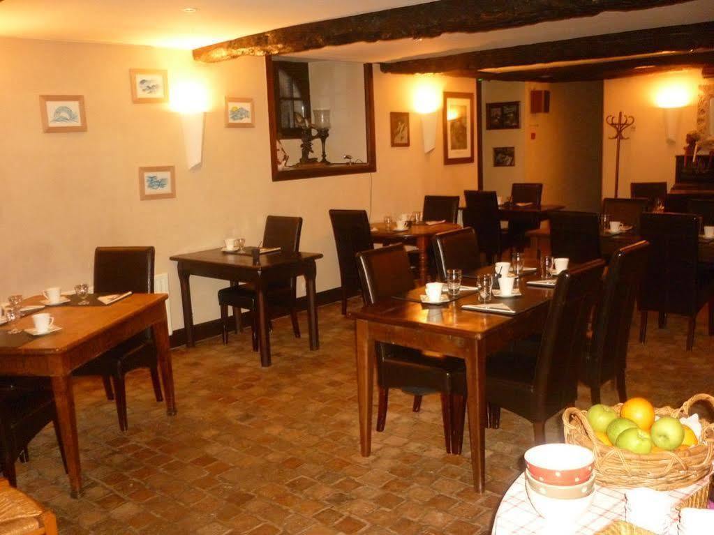 Logis Le Manoir Des Portes 3*